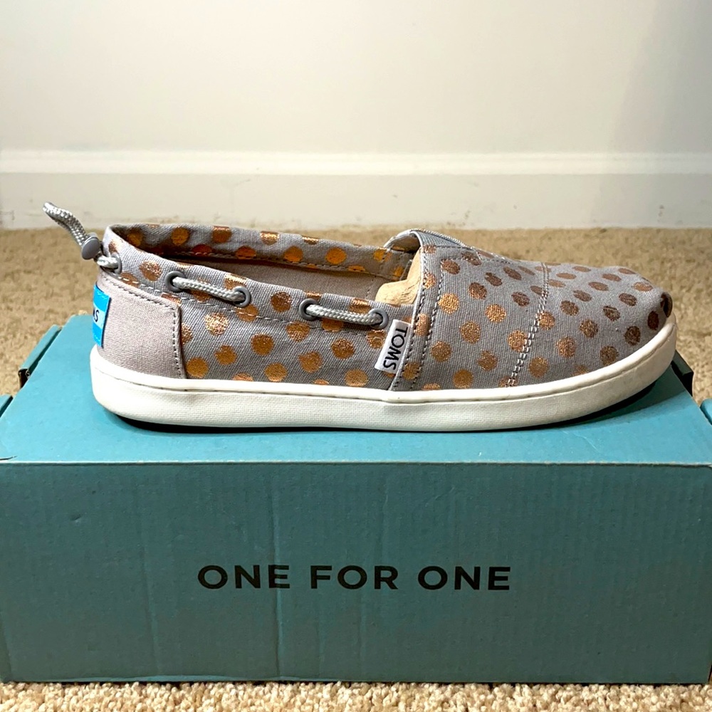 Toms